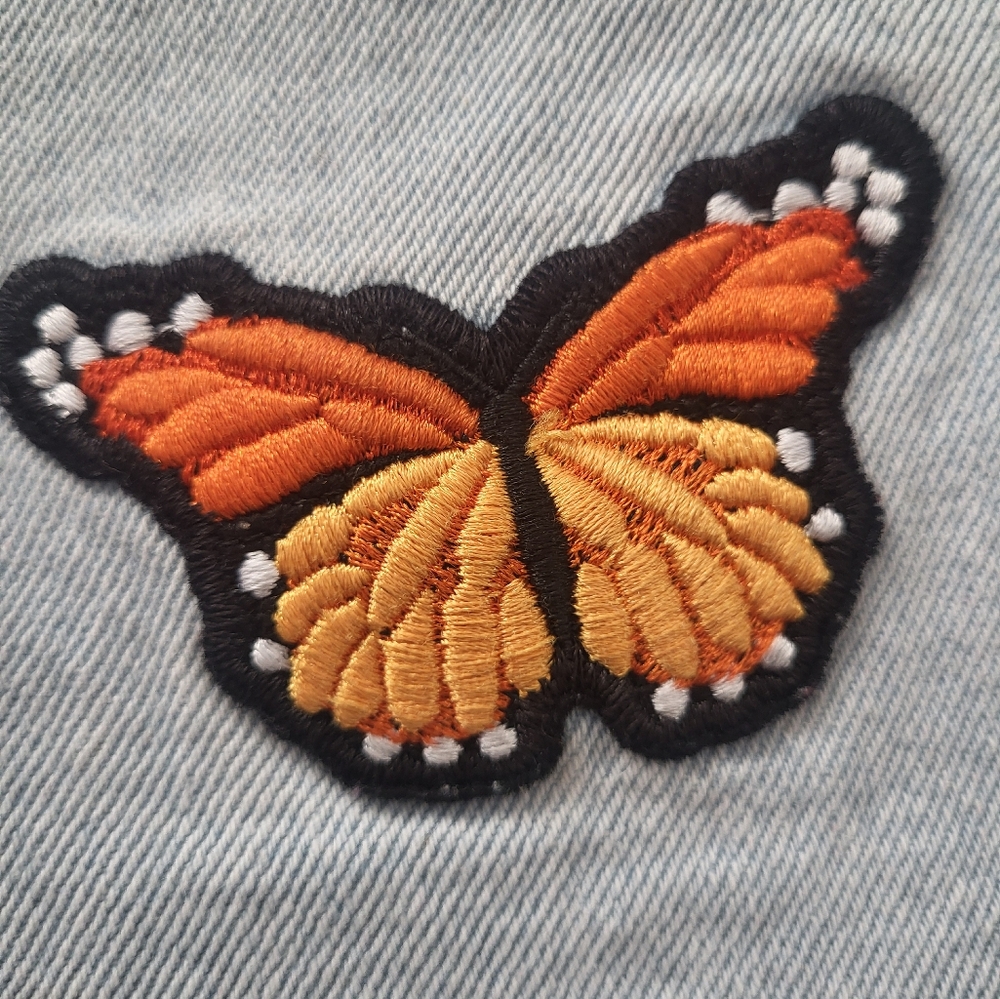 🦋 Wide Leg embroidered butterfly Jeans XS - Picture 2 of 3